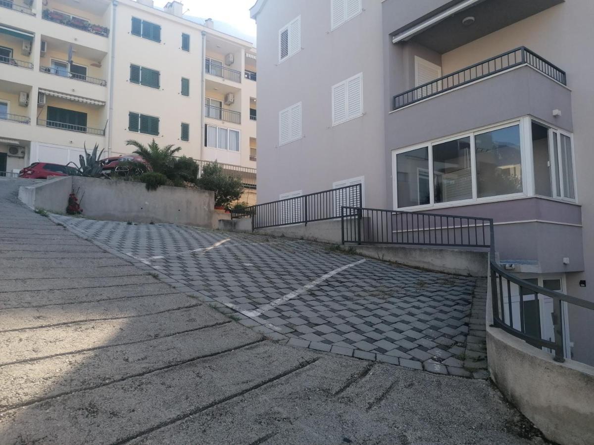 Neno Apartment Makarska Exterior photo